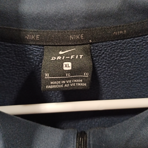 Nike Sweater zip up jacket - Picture 4 of 11